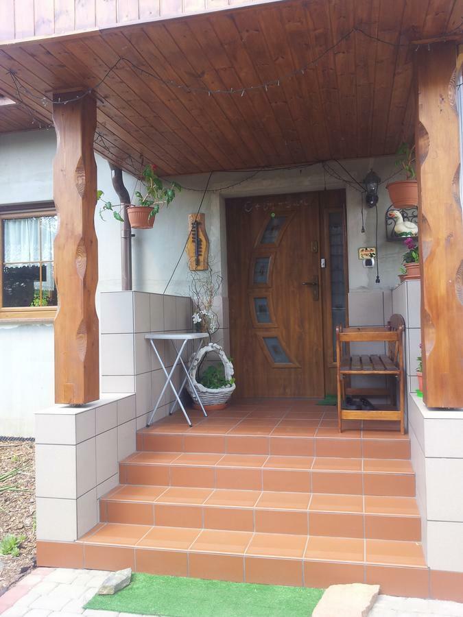 Der Kleine Bauernhof Keine Arbeiter Zadnych Pracownikow Apartamento Lubiatow  Exterior foto