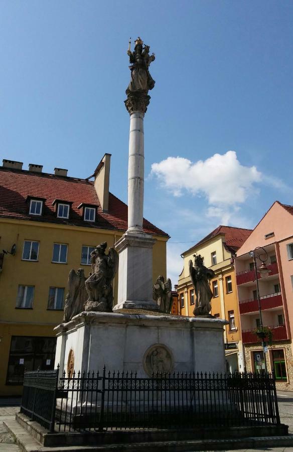 Der Kleine Bauernhof Keine Arbeiter Zadnych Pracownikow Apartamento Lubiatow  Exterior foto