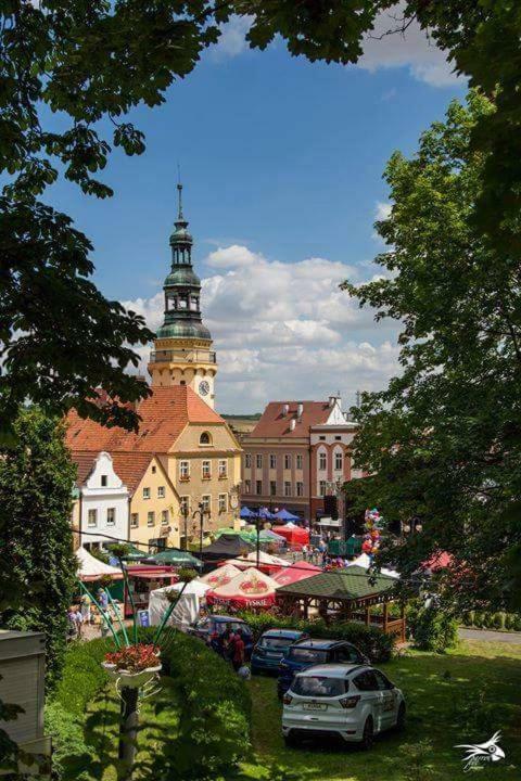 Der Kleine Bauernhof Keine Arbeiter Zadnych Pracownikow Apartamento Lubiatow  Exterior foto